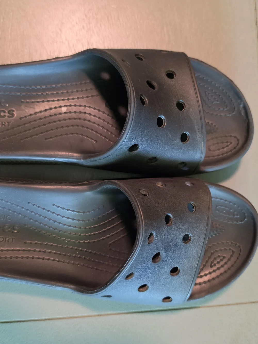 CROCS classic slide